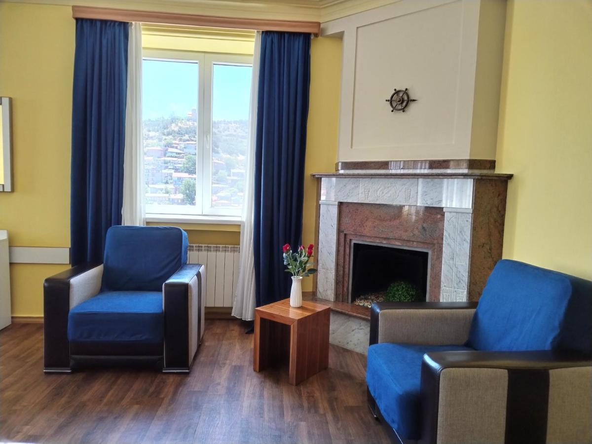 Hotel Blissdom Тбилиси Экстерьер фото