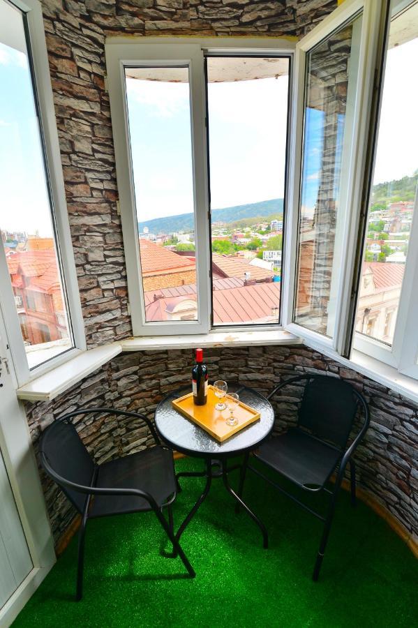 Hotel Blissdom Тбилиси Экстерьер фото