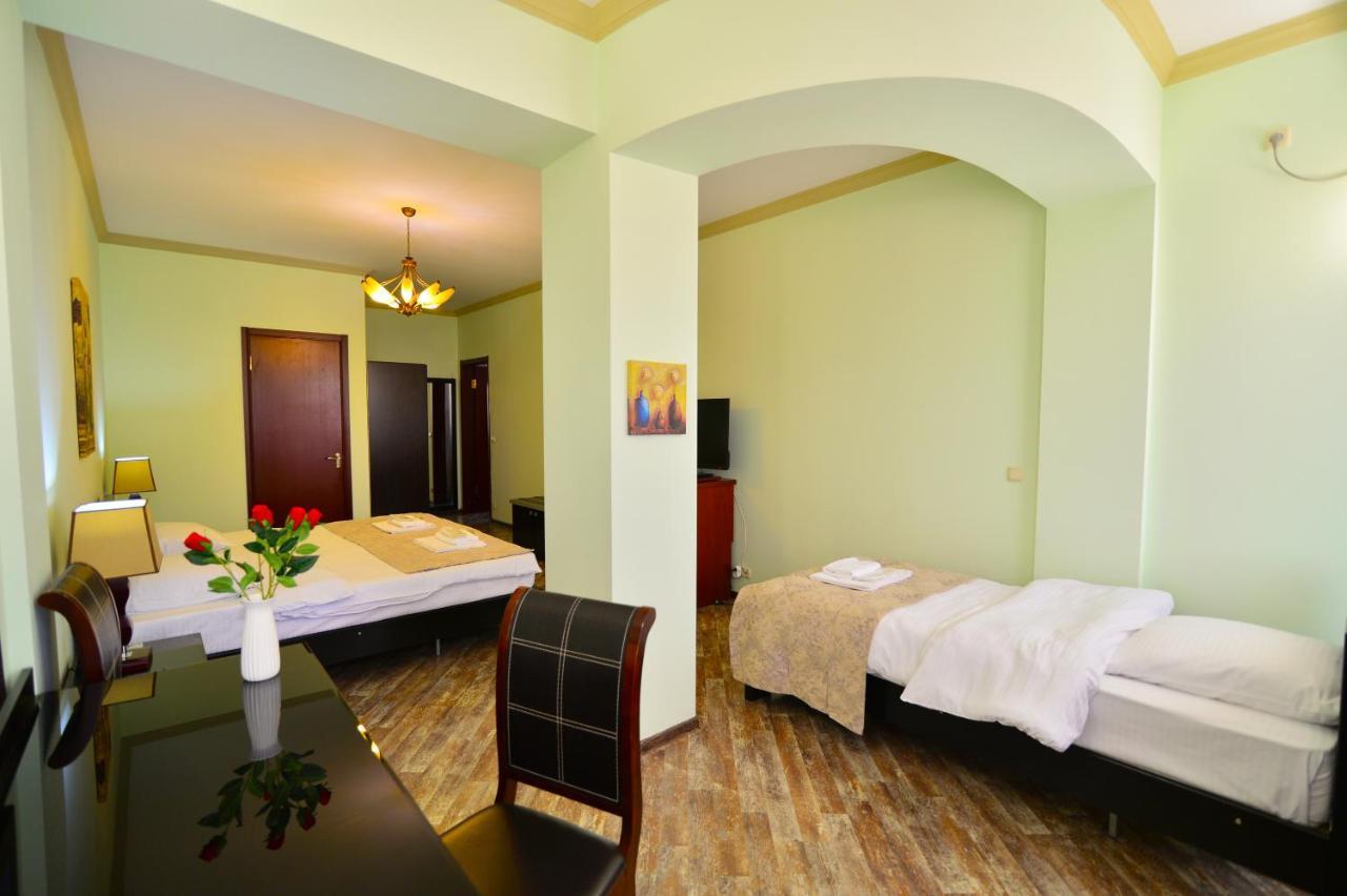 Hotel Blissdom Тбилиси Экстерьер фото
