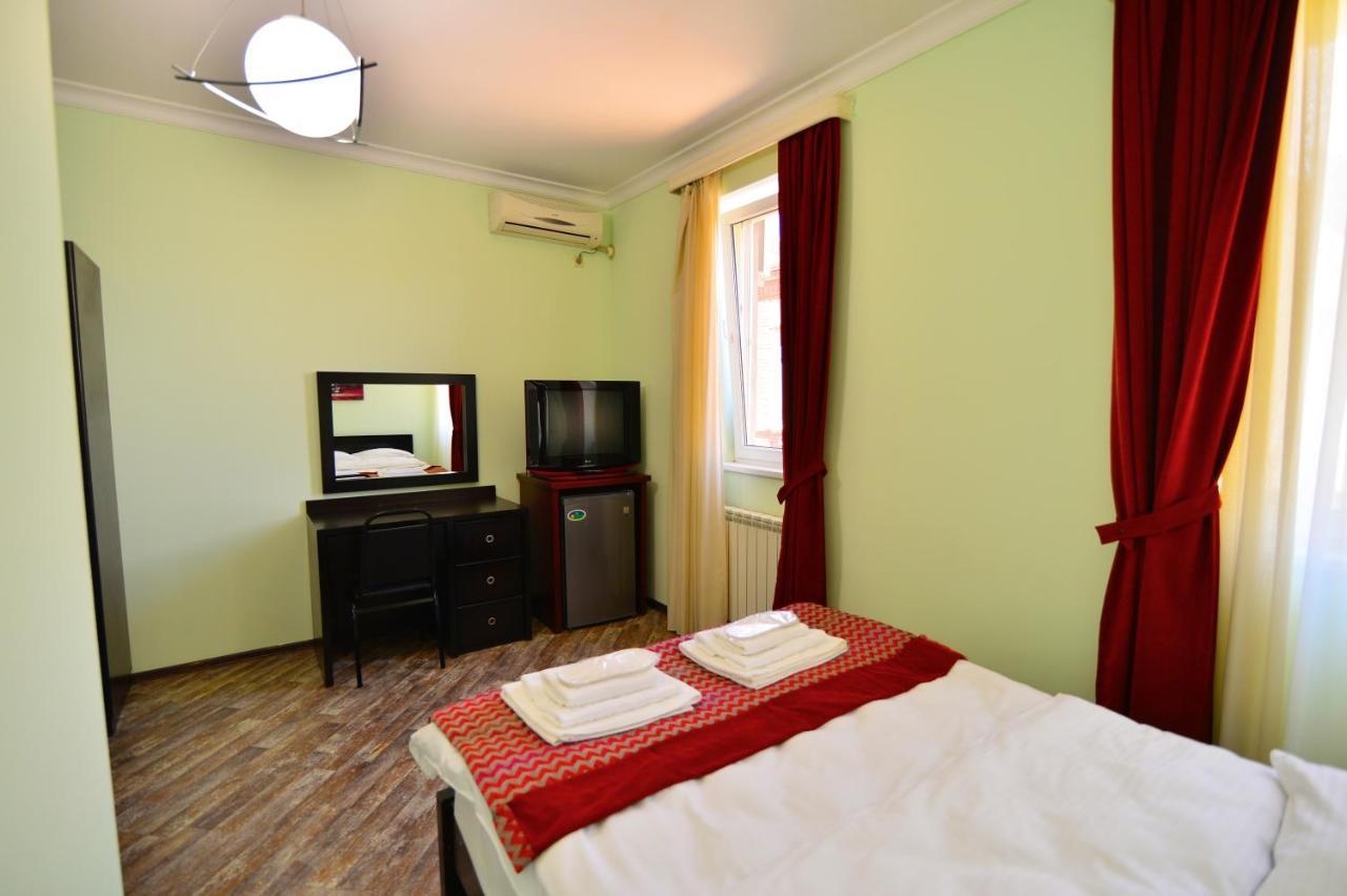 Hotel Blissdom Тбилиси Экстерьер фото