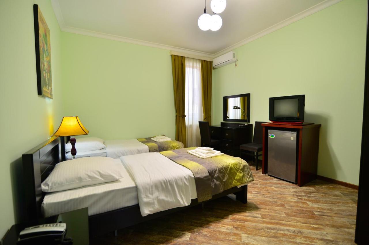 Hotel Blissdom Тбилиси Экстерьер фото